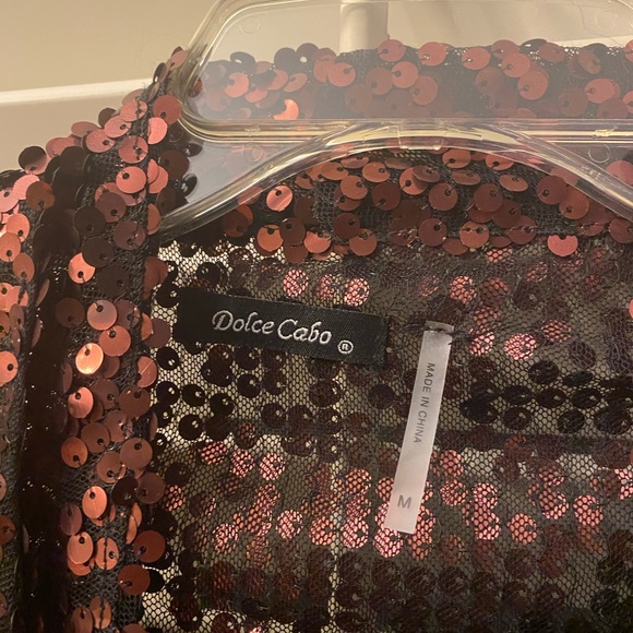 beautiful - covered with sequins flutter front top - Picture 3 of 4